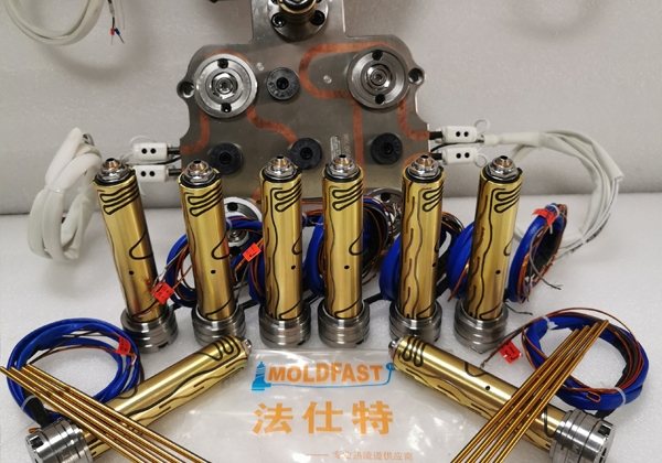 一出八針閥式熱流道係統